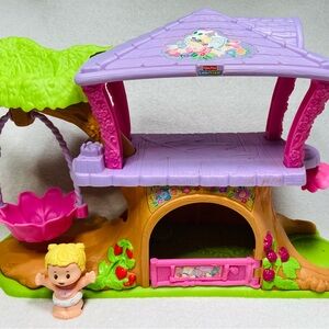 2009 Fisher Price Little People Fairy Treehouse Fantasy Forest Playset + Baby